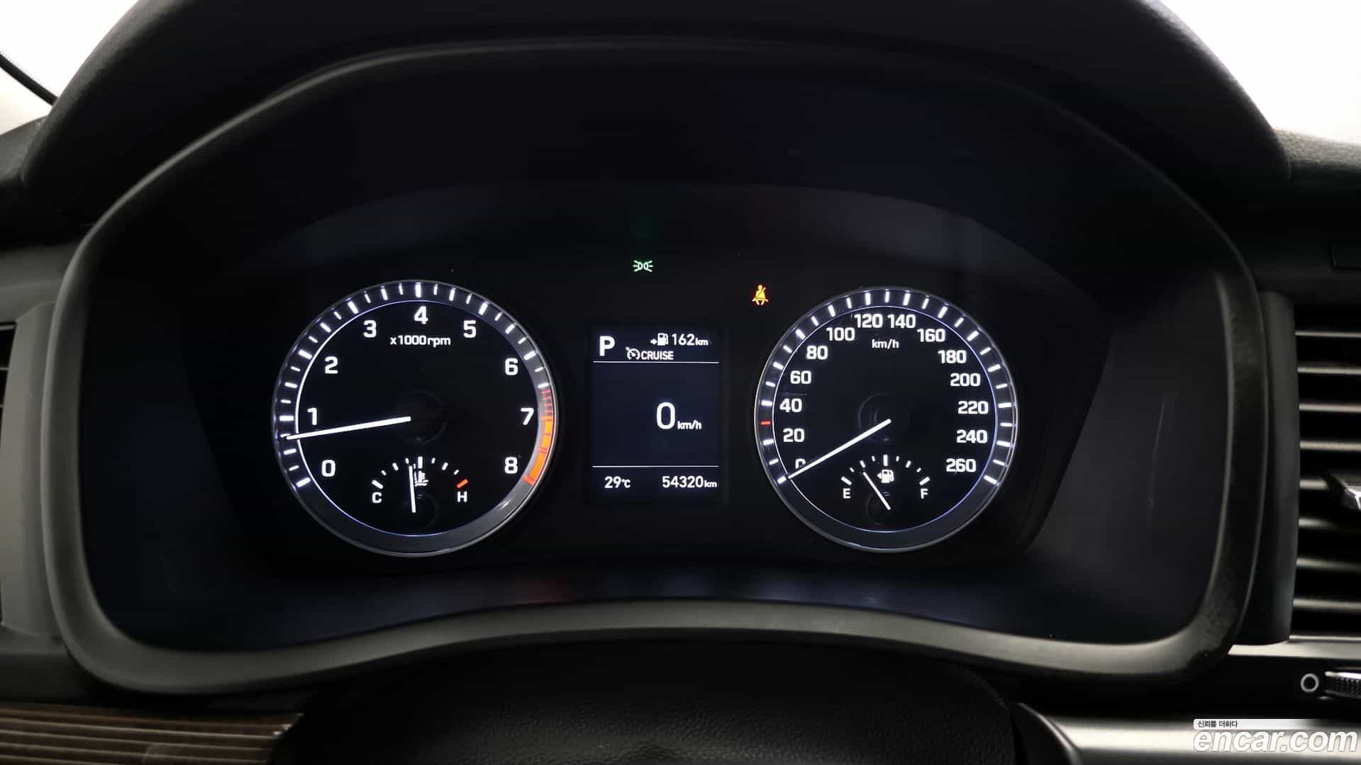 Sonata Hyundai 2018.1-INNER-008