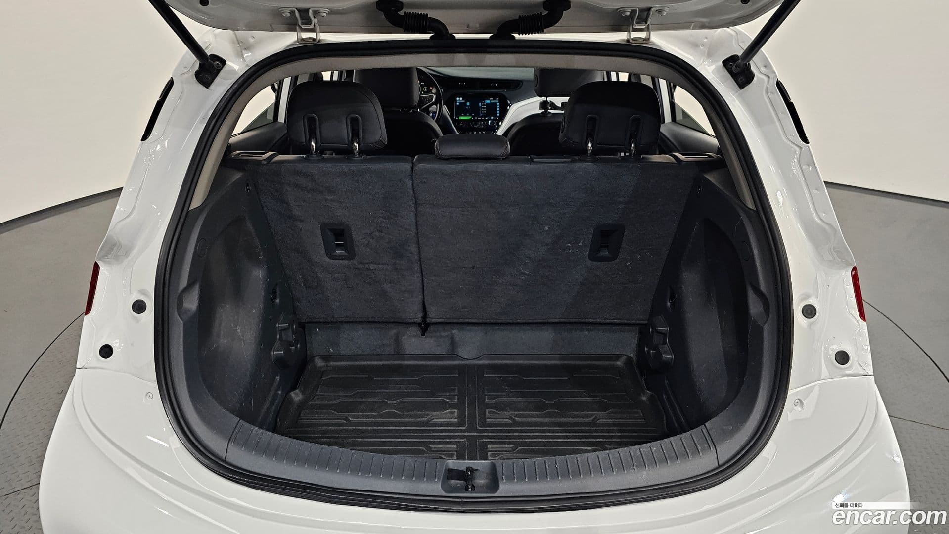 Main__Slider__Photo:Bolt EV Chevrolet 2019.11-16