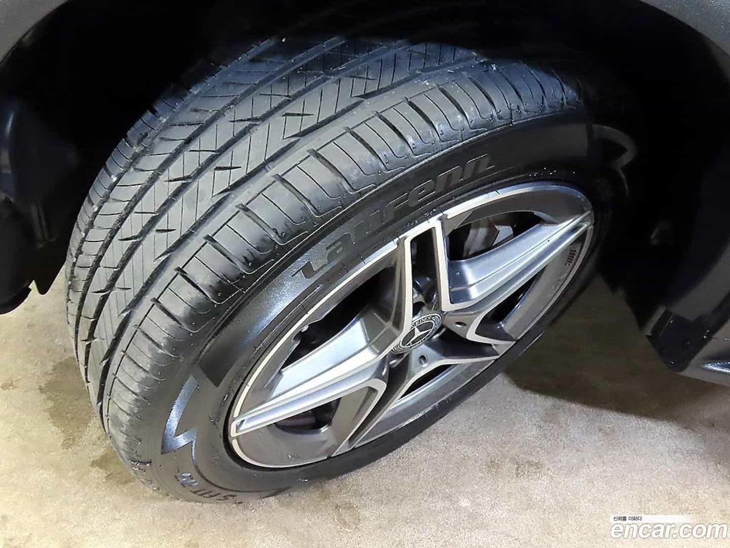 GLC-Class Mercedes-Benz 2022.2-OPTION-024