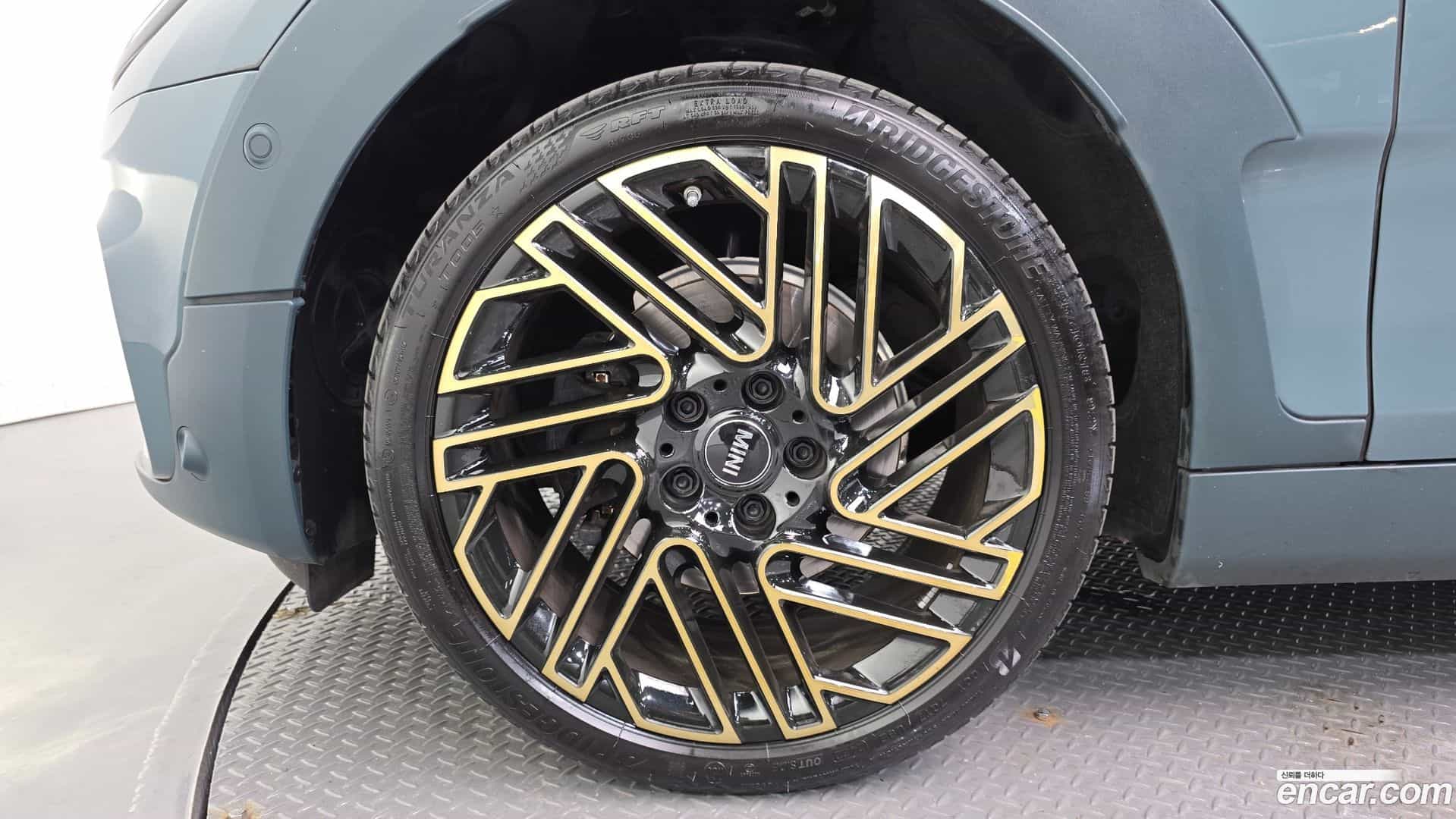 Clubman Mini 2022.9-OUTER-005