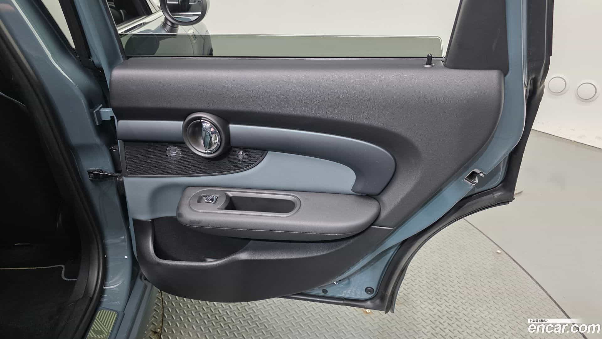 Clubman Mini 2022.9-INNER-035