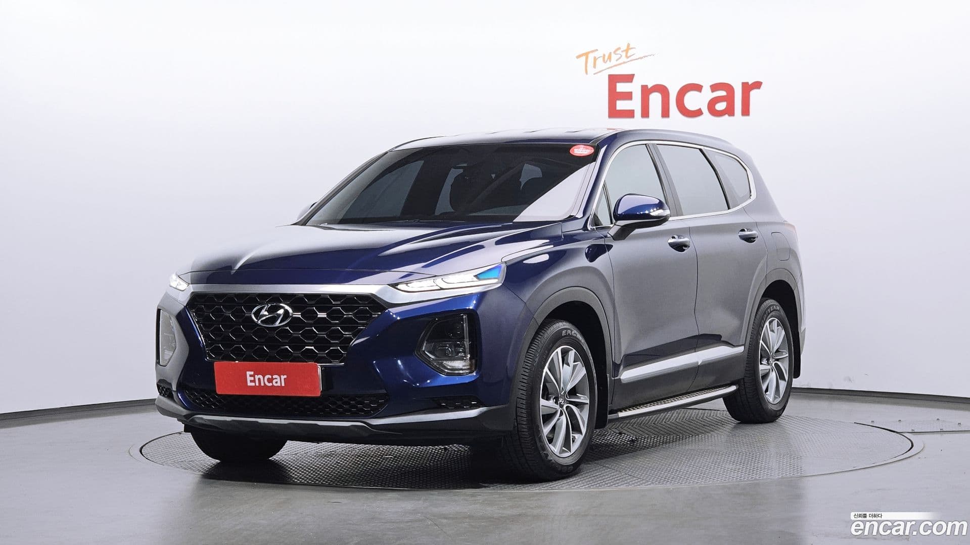 Main__Slider__Photo:Santafe Hyundai 2019.5-0