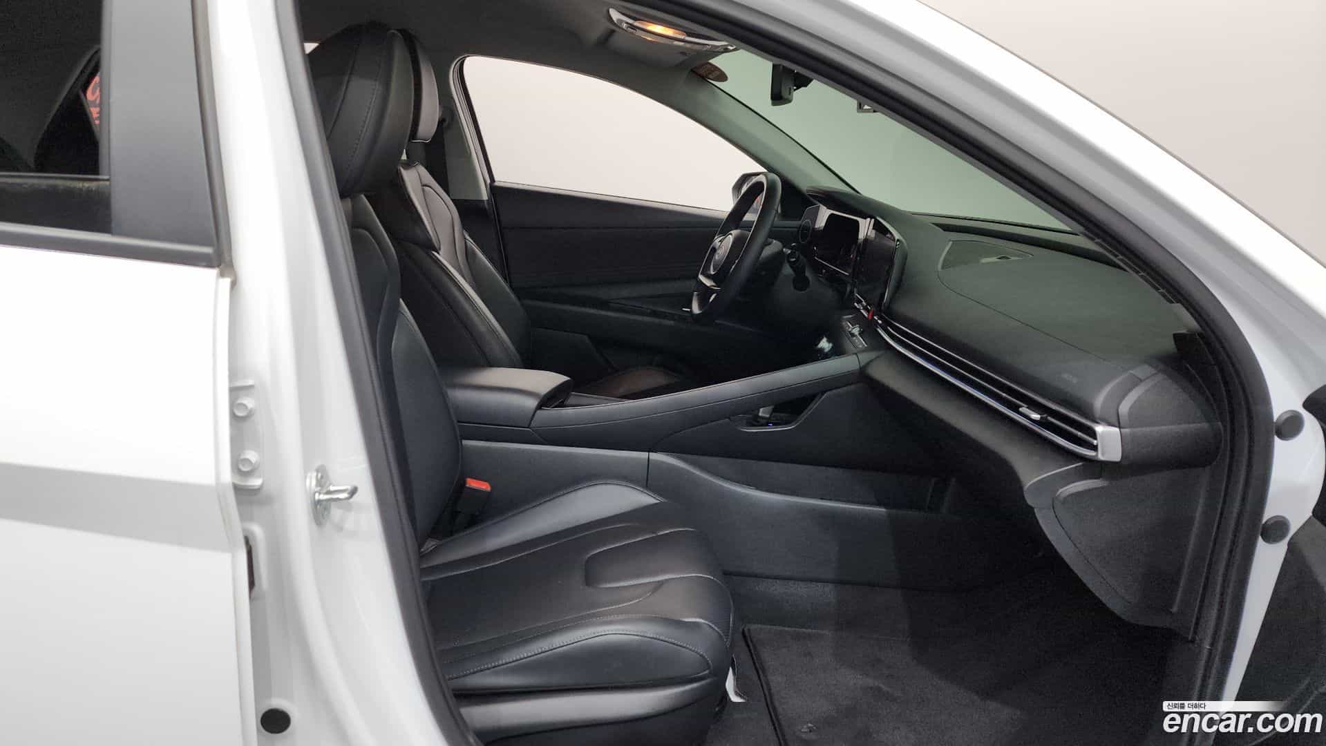 AVANTE Hyundai 2023.8-INNER-036