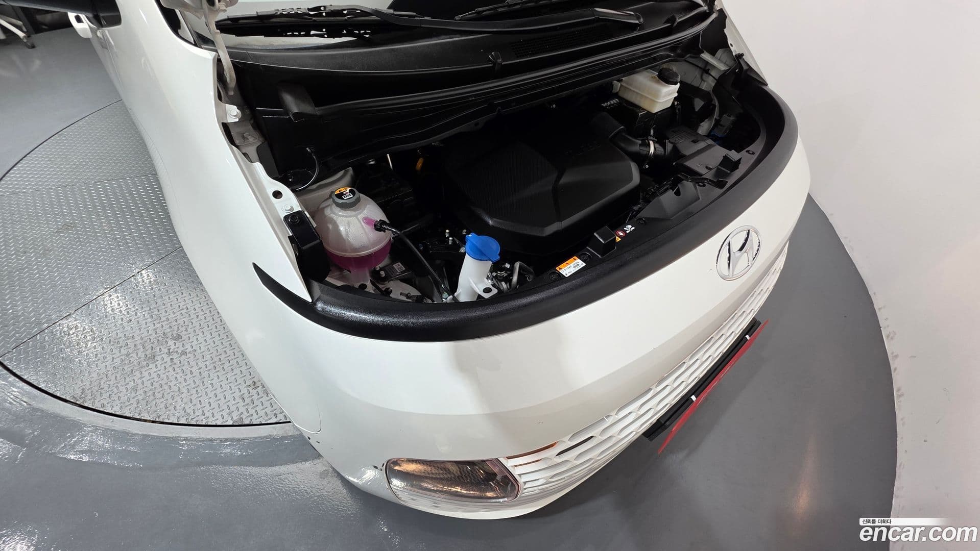 Main__Slider__Photo:Staria Hyundai 2023.1-5