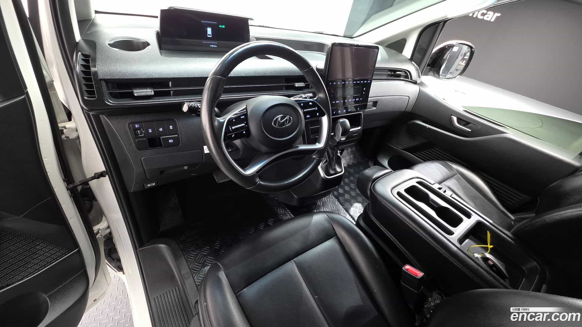 Staria Hyundai 2023.1-INNER-007