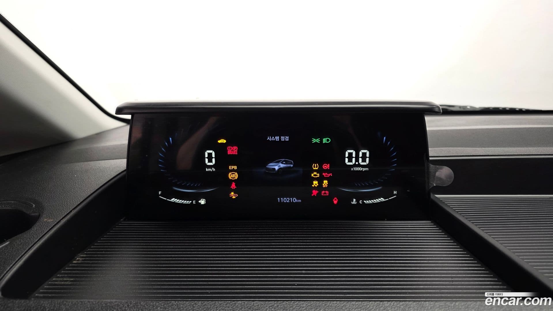 Main__Slider__Photo:Staria Hyundai 2023.1-7