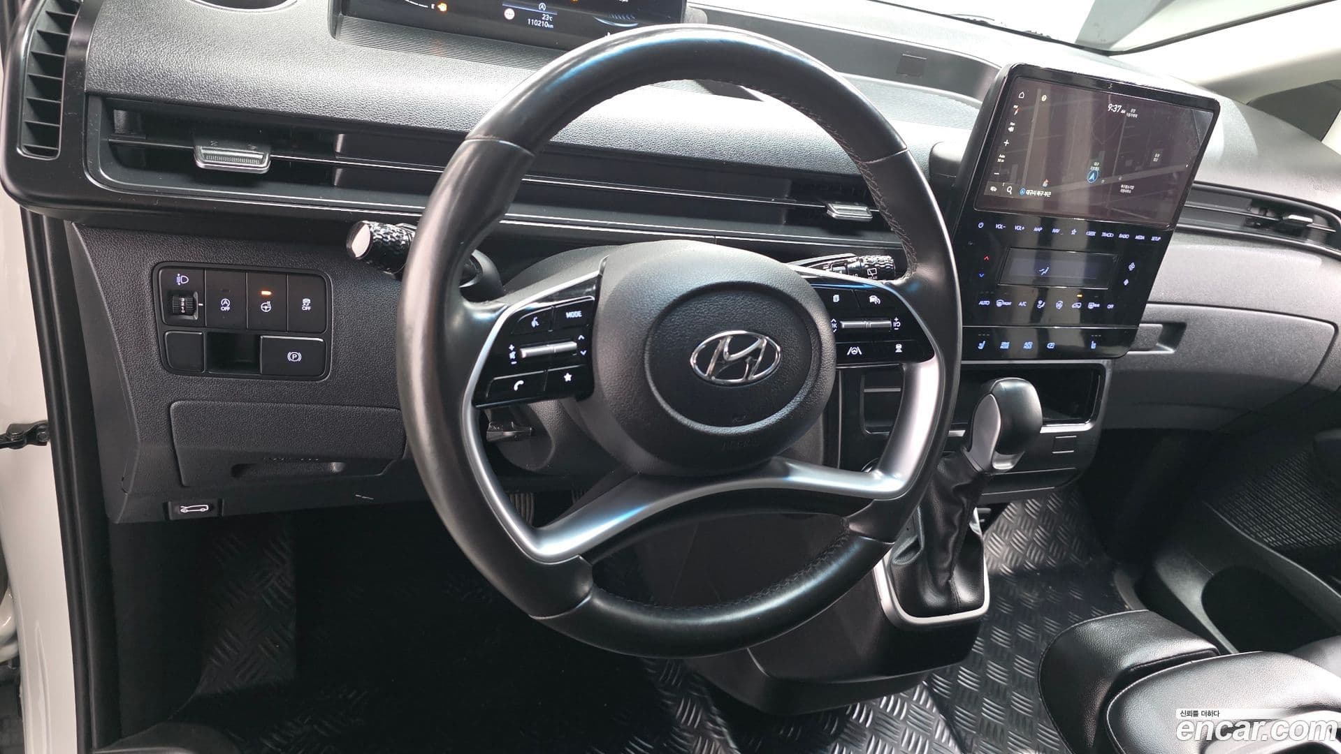 Main__Slider__Photo:Staria Hyundai 2023.1-12