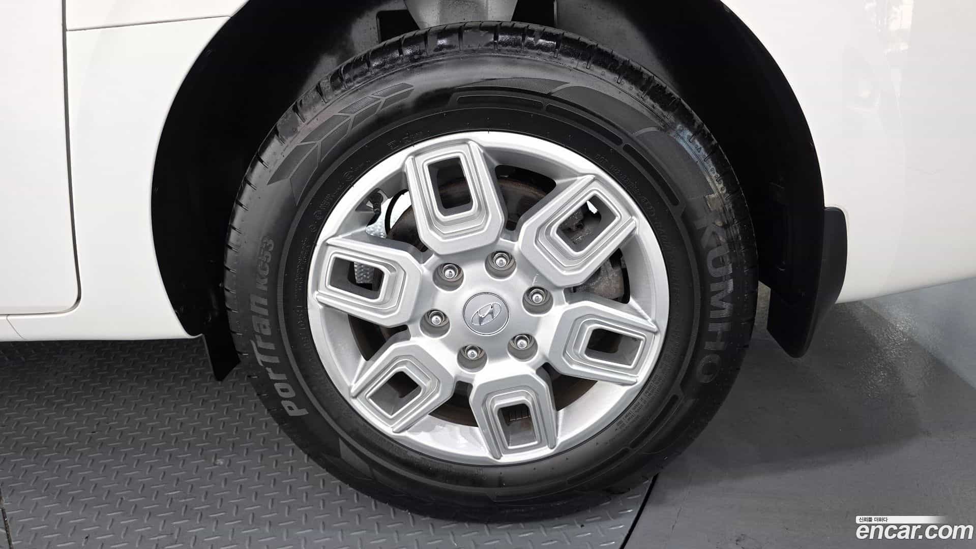 Staria Hyundai 2023.1-OUTER-031