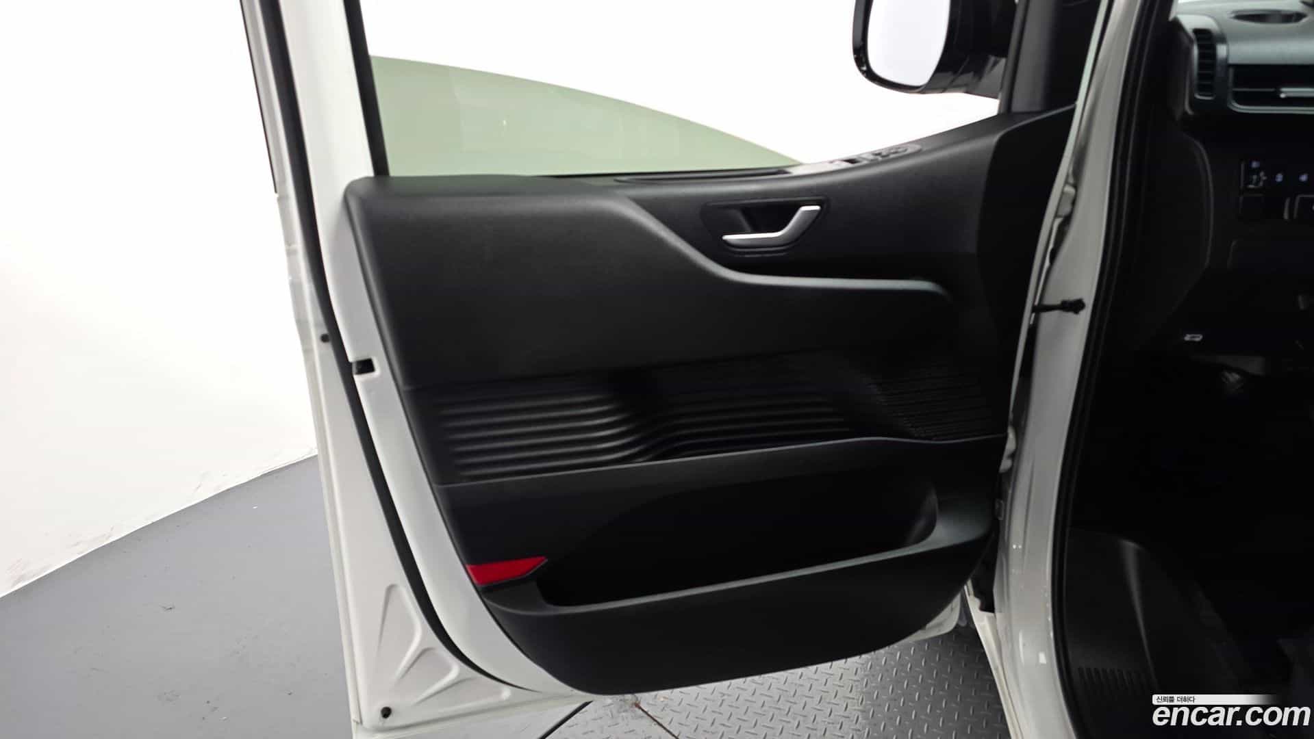 Staria Hyundai 2023.1-INNER-034