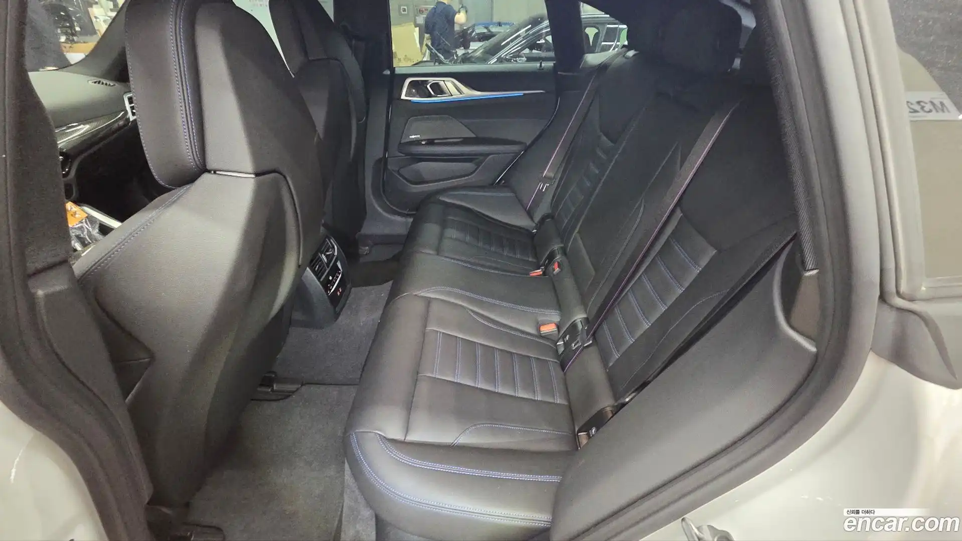 i4 BMW 2025.4-OUTER-005