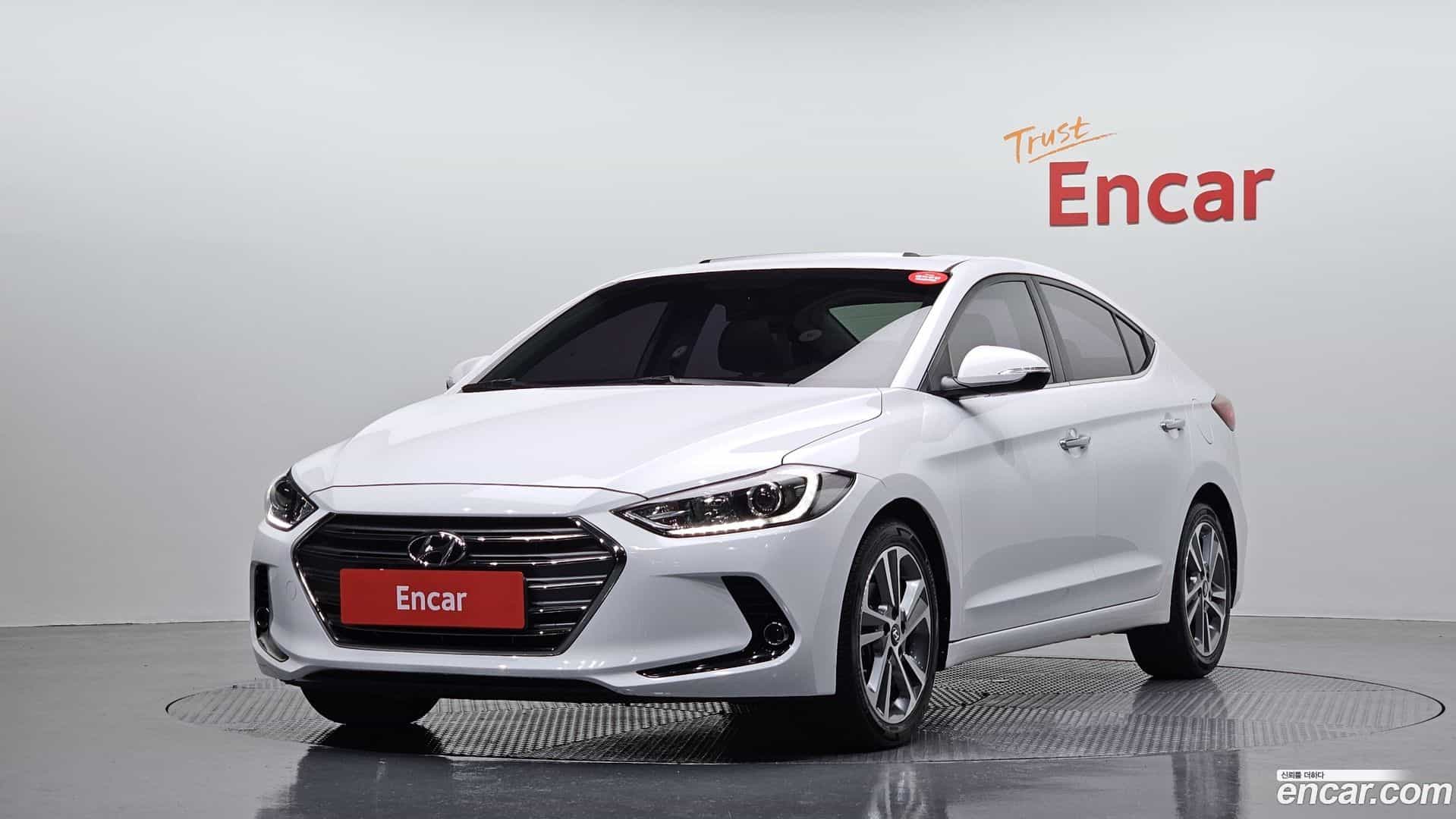 AVANTE Hyundai 2015.9-OUTER-001