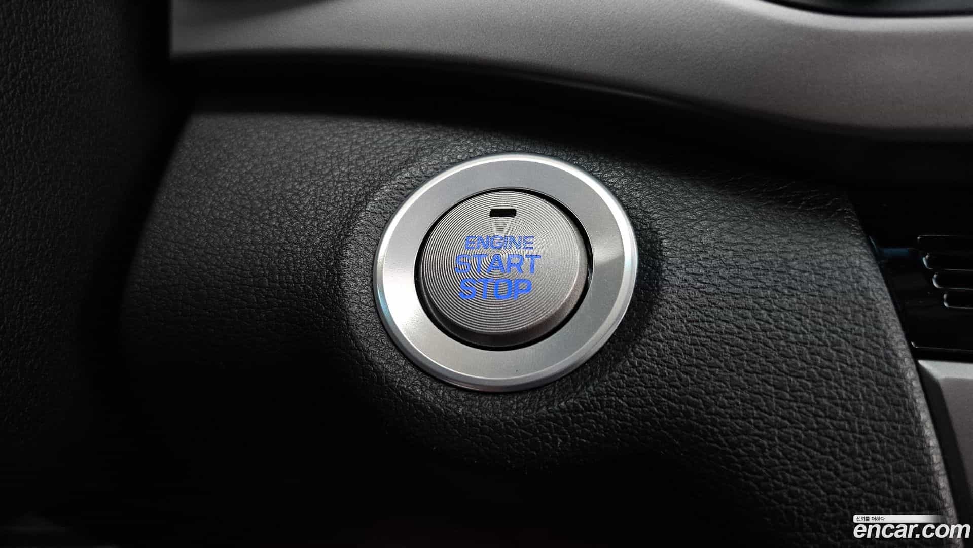 AVANTE Hyundai 2015.9-OPTION-023
