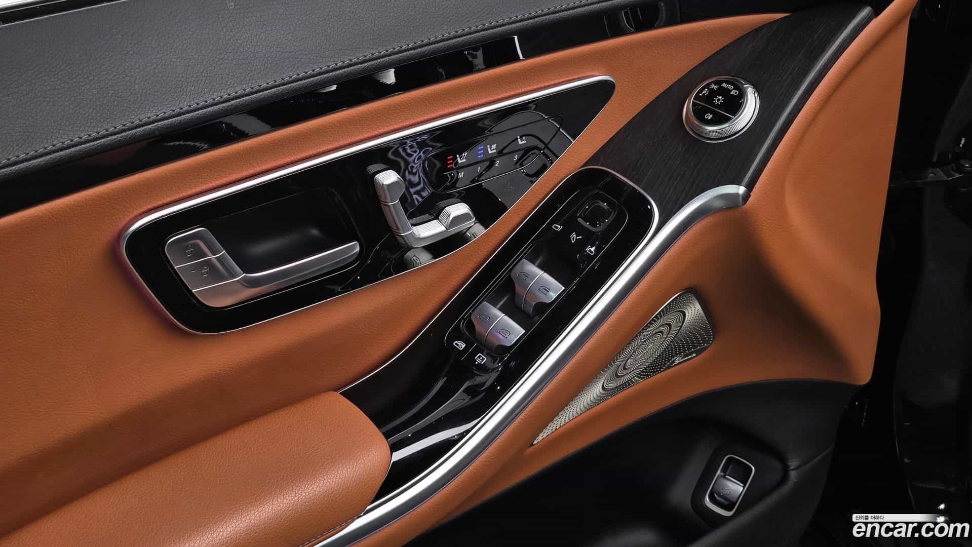 S-Class Mercedes-Benz 2022.0-OPTION-020