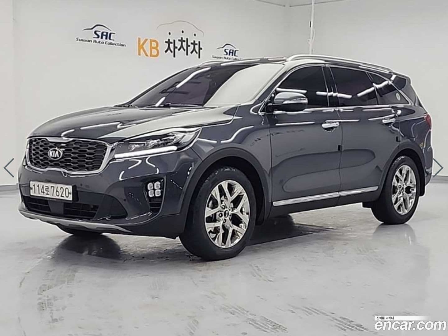 Main__Slider__Photo:Sorento Kia 2019.11-0