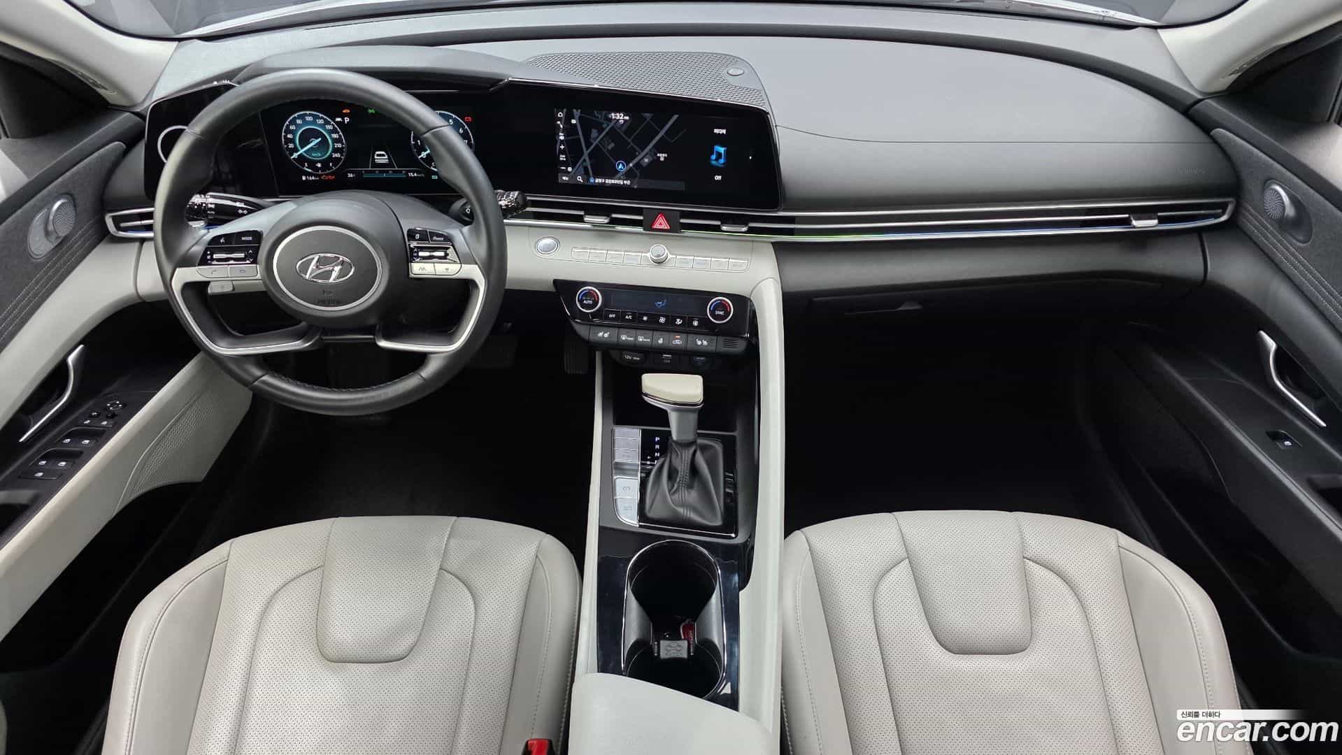 AVANTE Hyundai 2020.6-INNER-007
