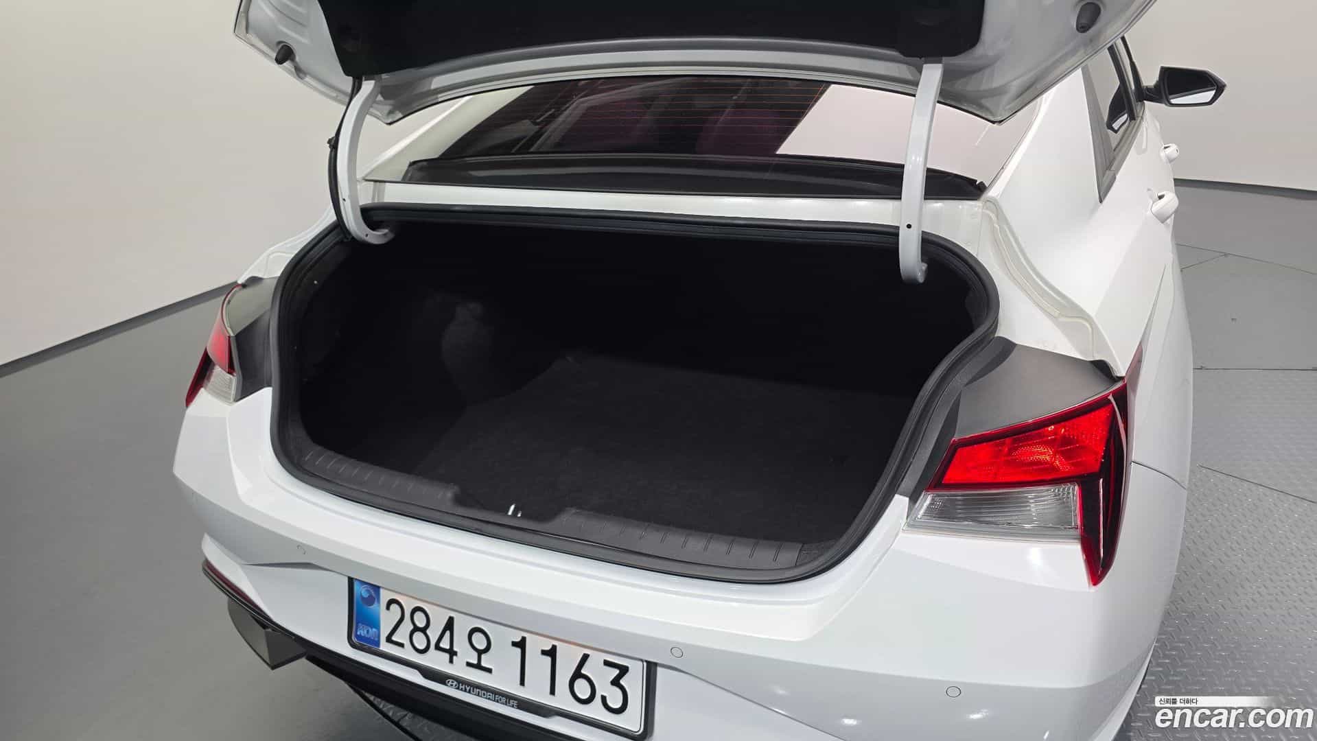 AVANTE Hyundai 2020.6-OPTION-024