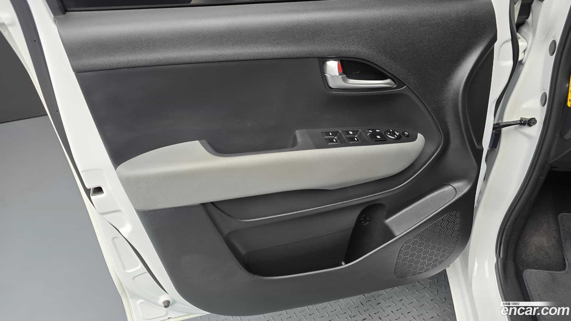 RAY Kia 2024.2-INNER-034