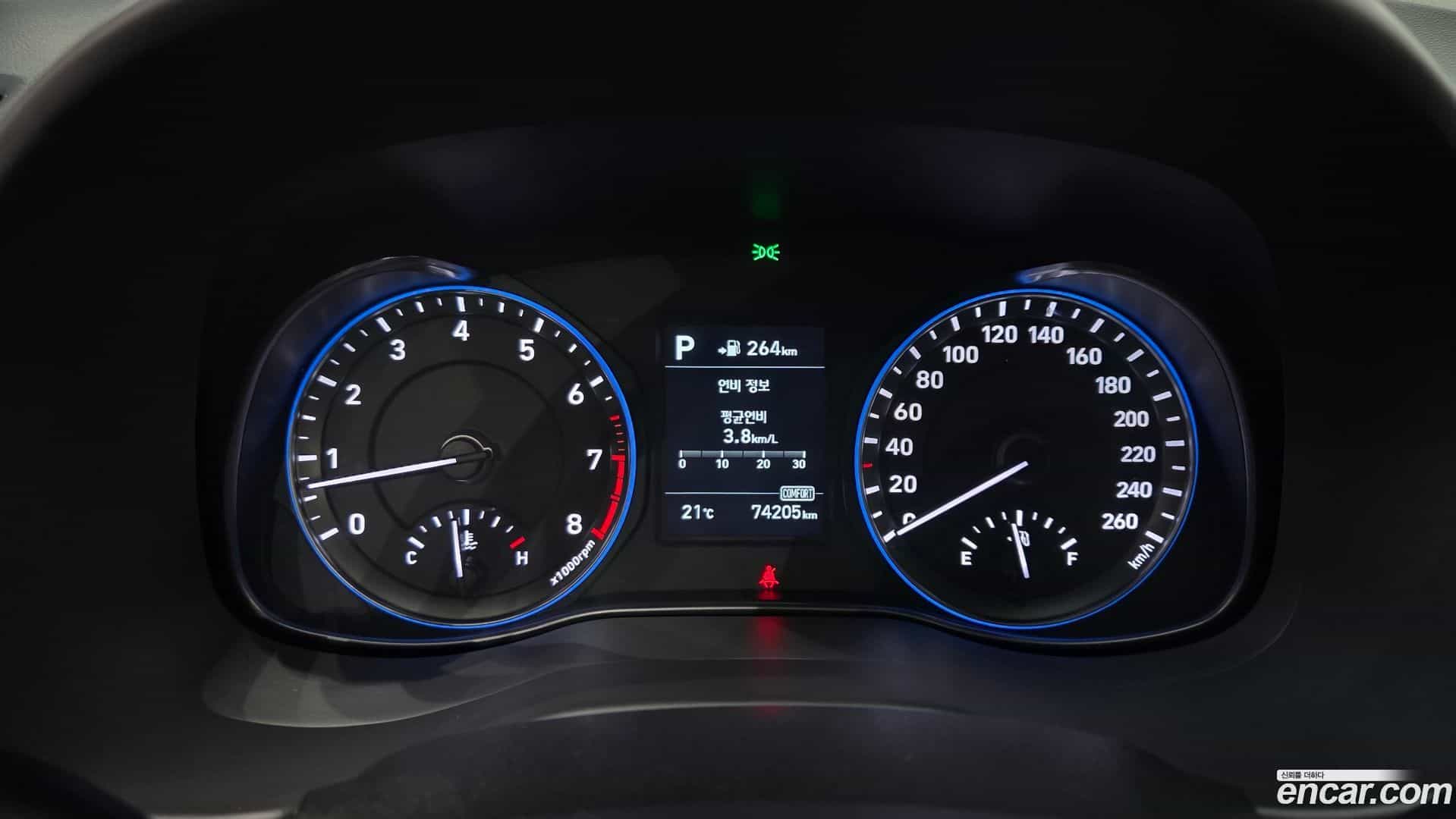 Kona Hyundai 2019.1-INNER-008