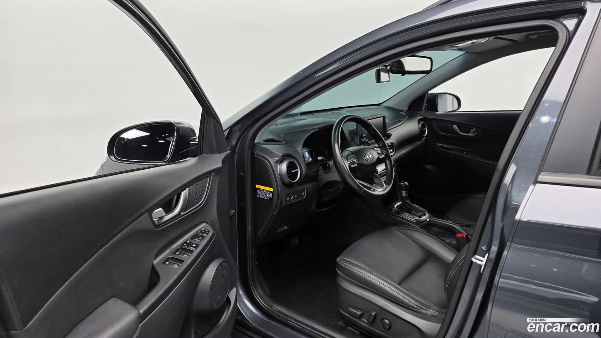 Kona Hyundai 2019.1-INNER-010