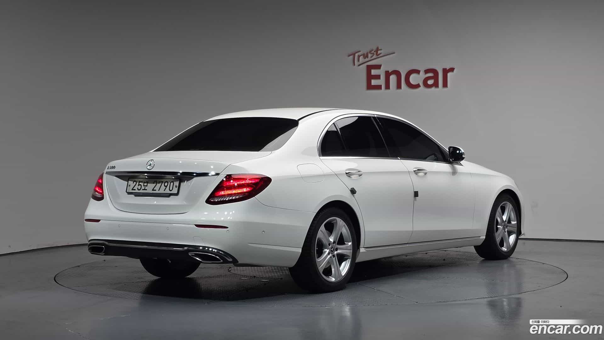E-Class Mercedes-Benz 2018.5-OUTER-002