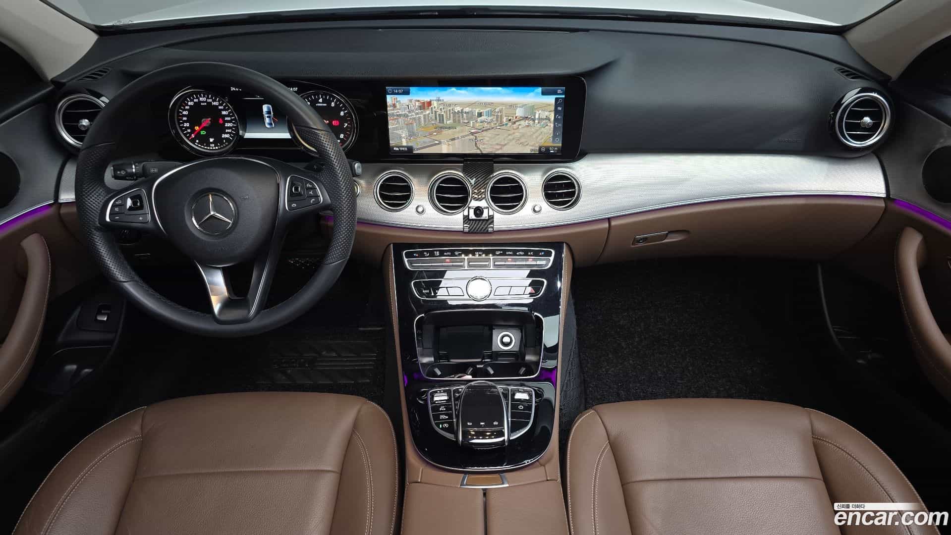 E-Class Mercedes-Benz 2018.5-INNER-007