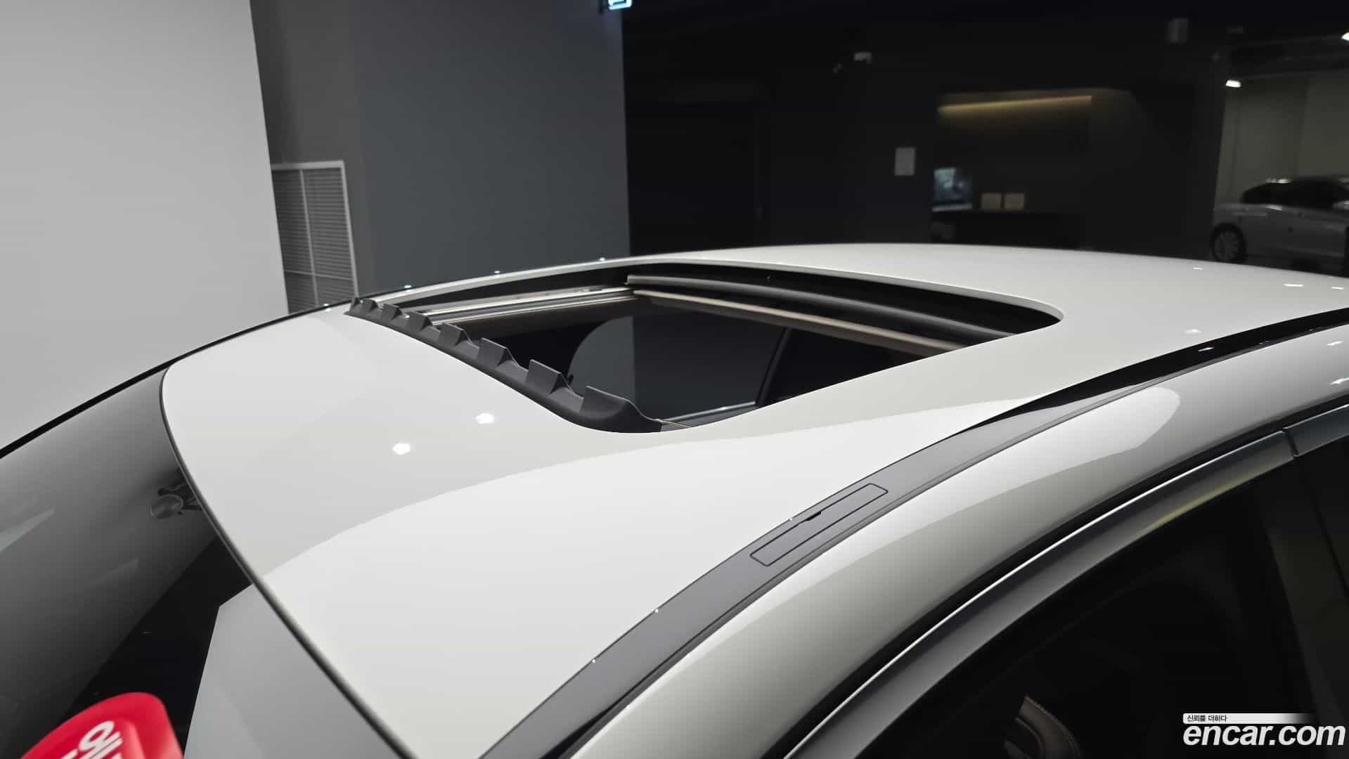 E-Class Mercedes-Benz 2018.5-OPTION-041