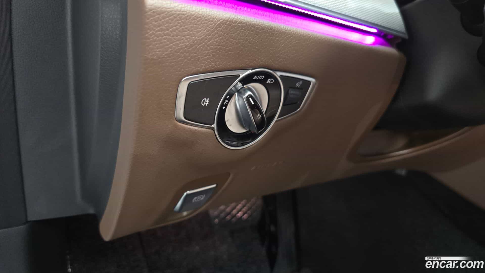 E-Class Mercedes-Benz 2018.5-OPTION-044