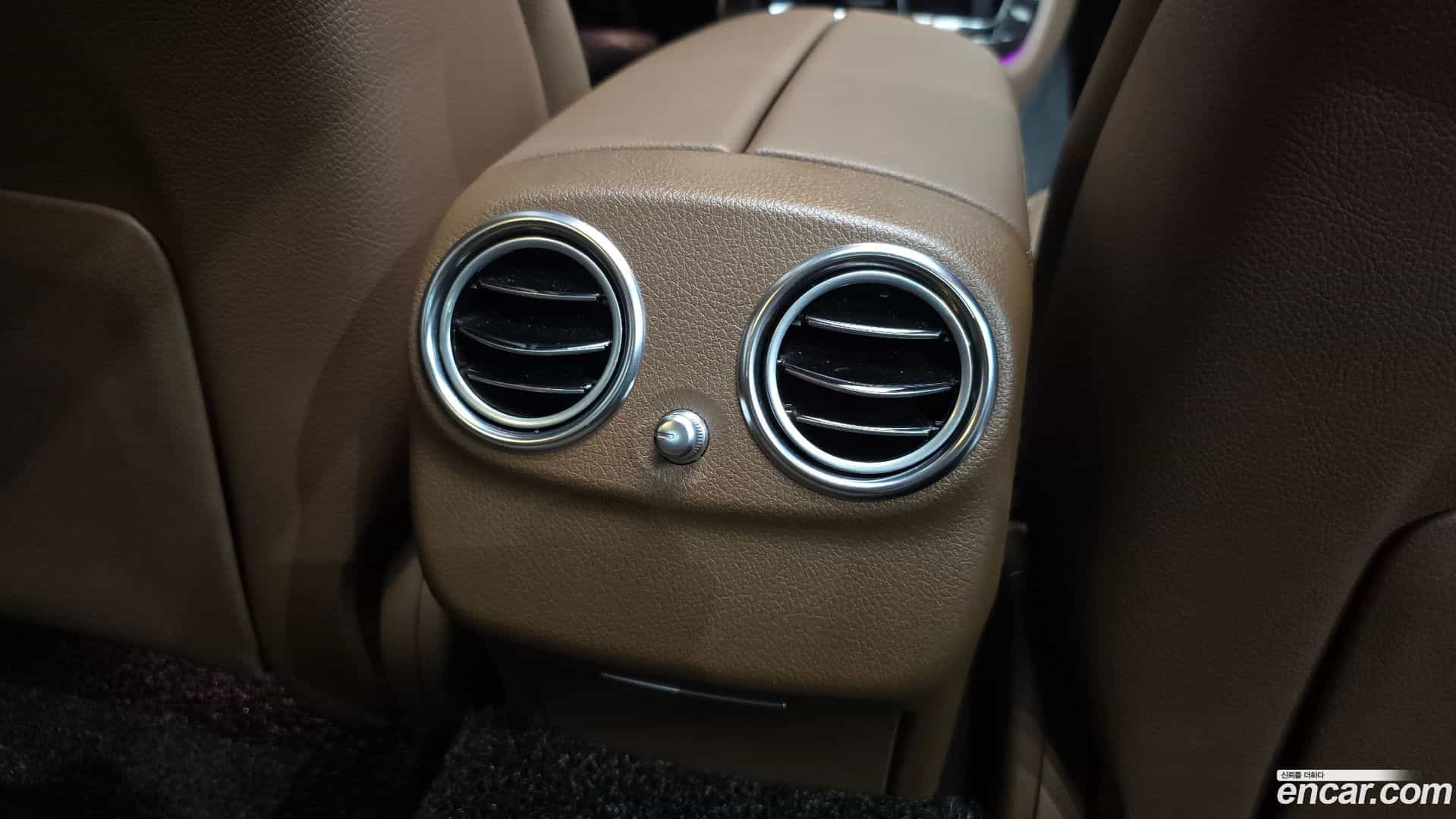 E-Class Mercedes-Benz 2018.5-OPTION-045