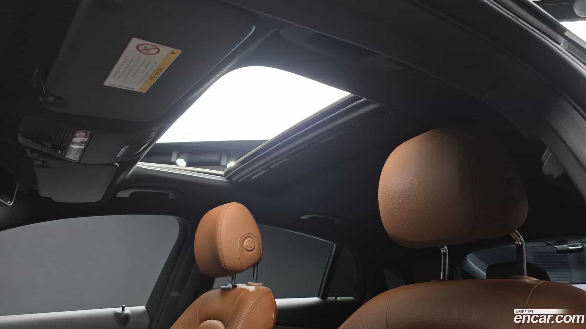 GLC-Class Mercedes-Benz 2017.10-OPTION-019