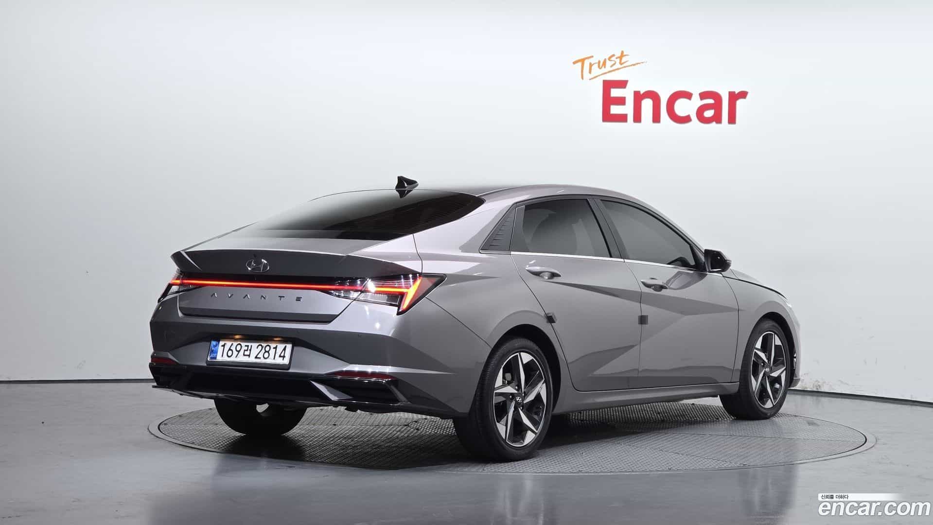 AVANTE Hyundai 2020.6-OUTER-002