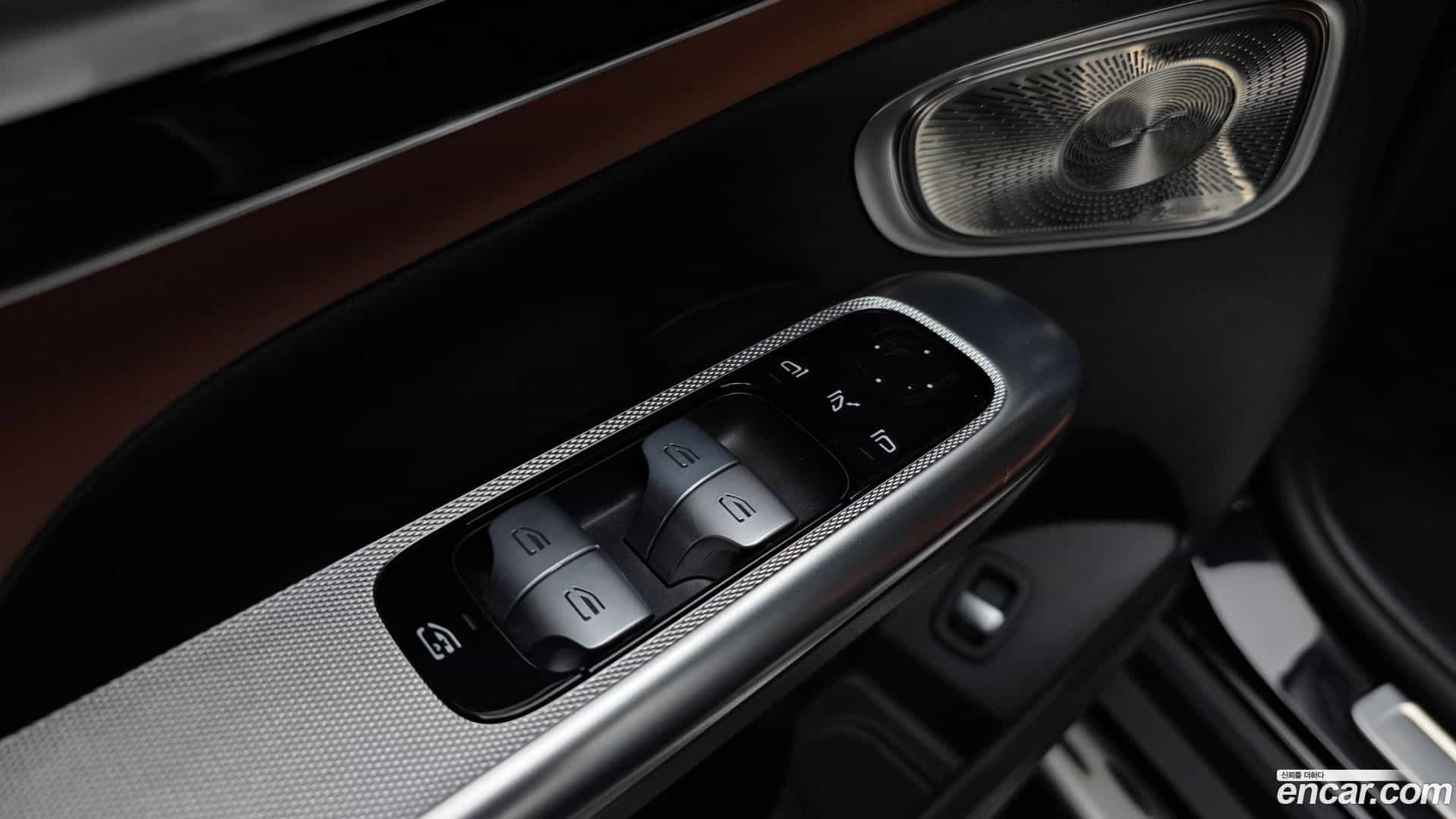 GLC-Class Mercedes-Benz 2025.1-OPTION-041