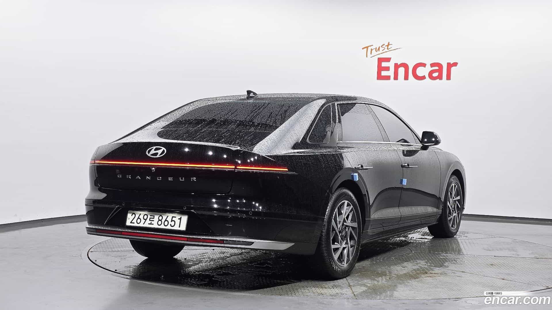 Grandeur Hyundai 2023.0-OUTER-002