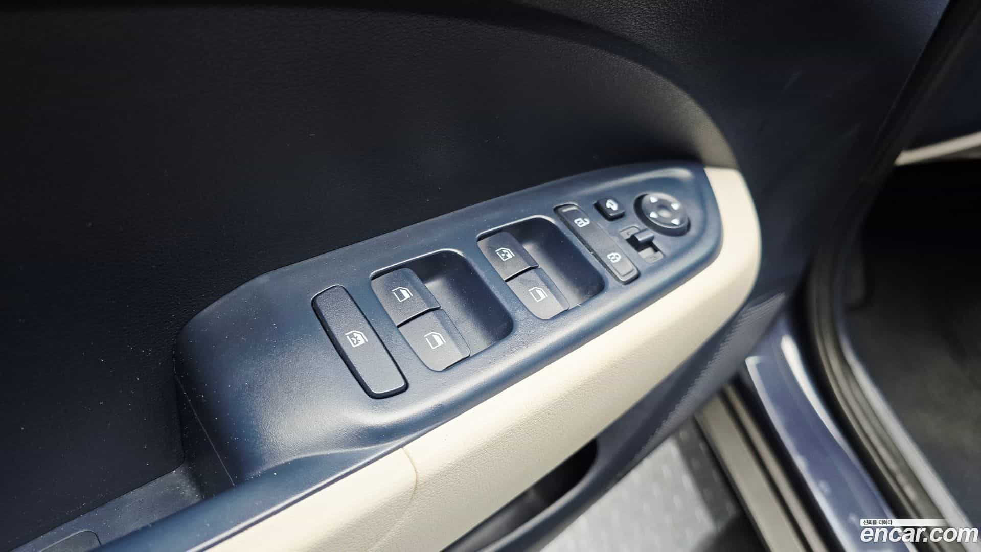 Venue Hyundai 2019.6-OPTION-018
