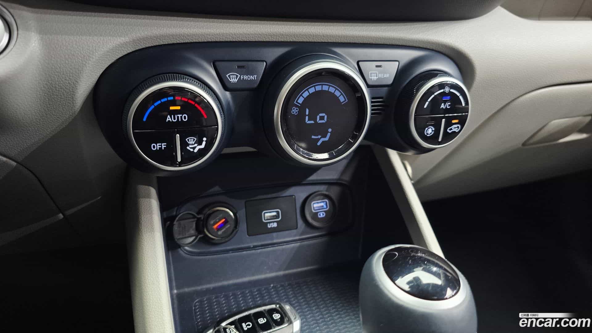Venue Hyundai 2019.6-OPTION-041