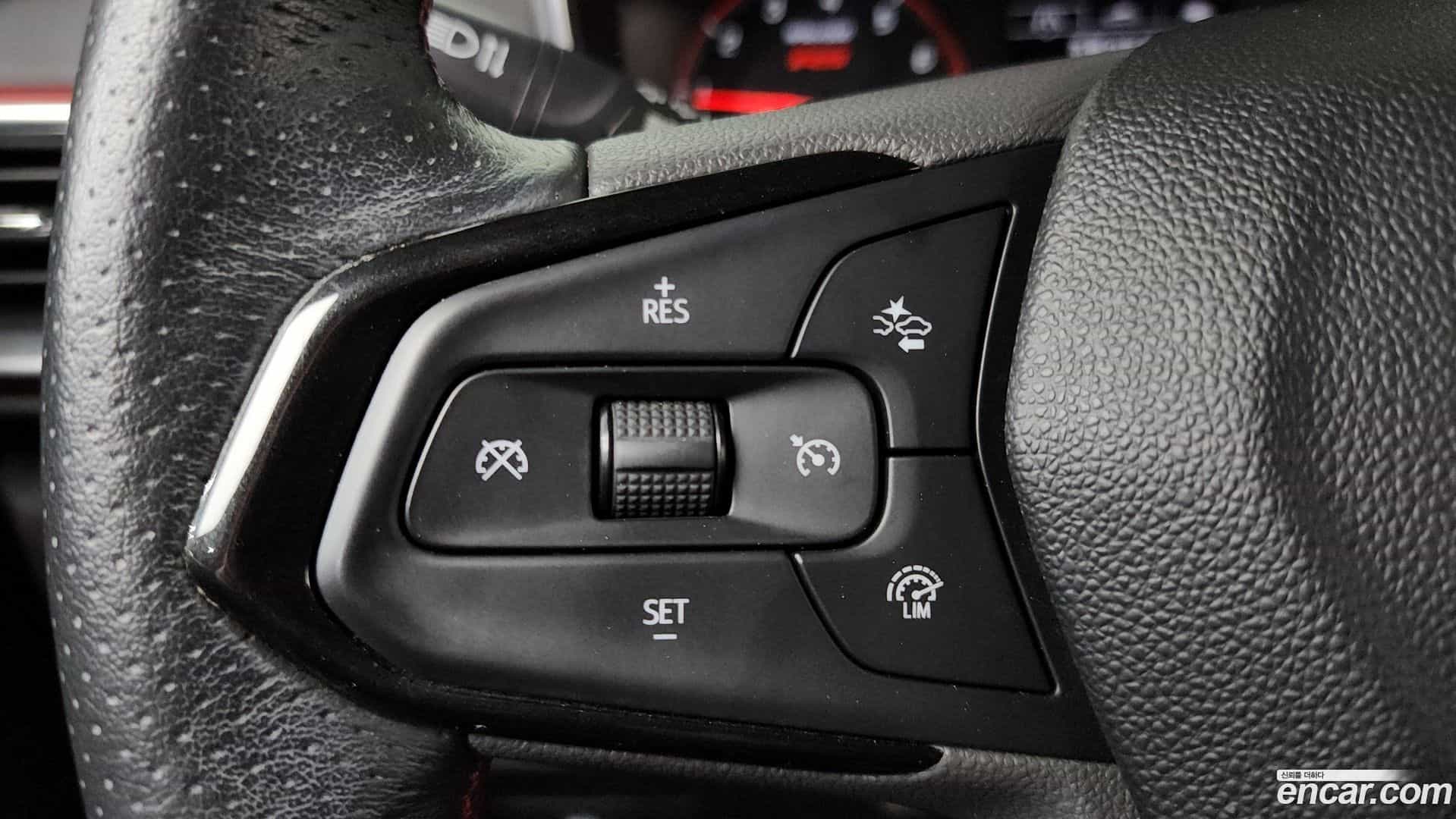 Trailblazer Chevrolet 2021.2-OPTION-020