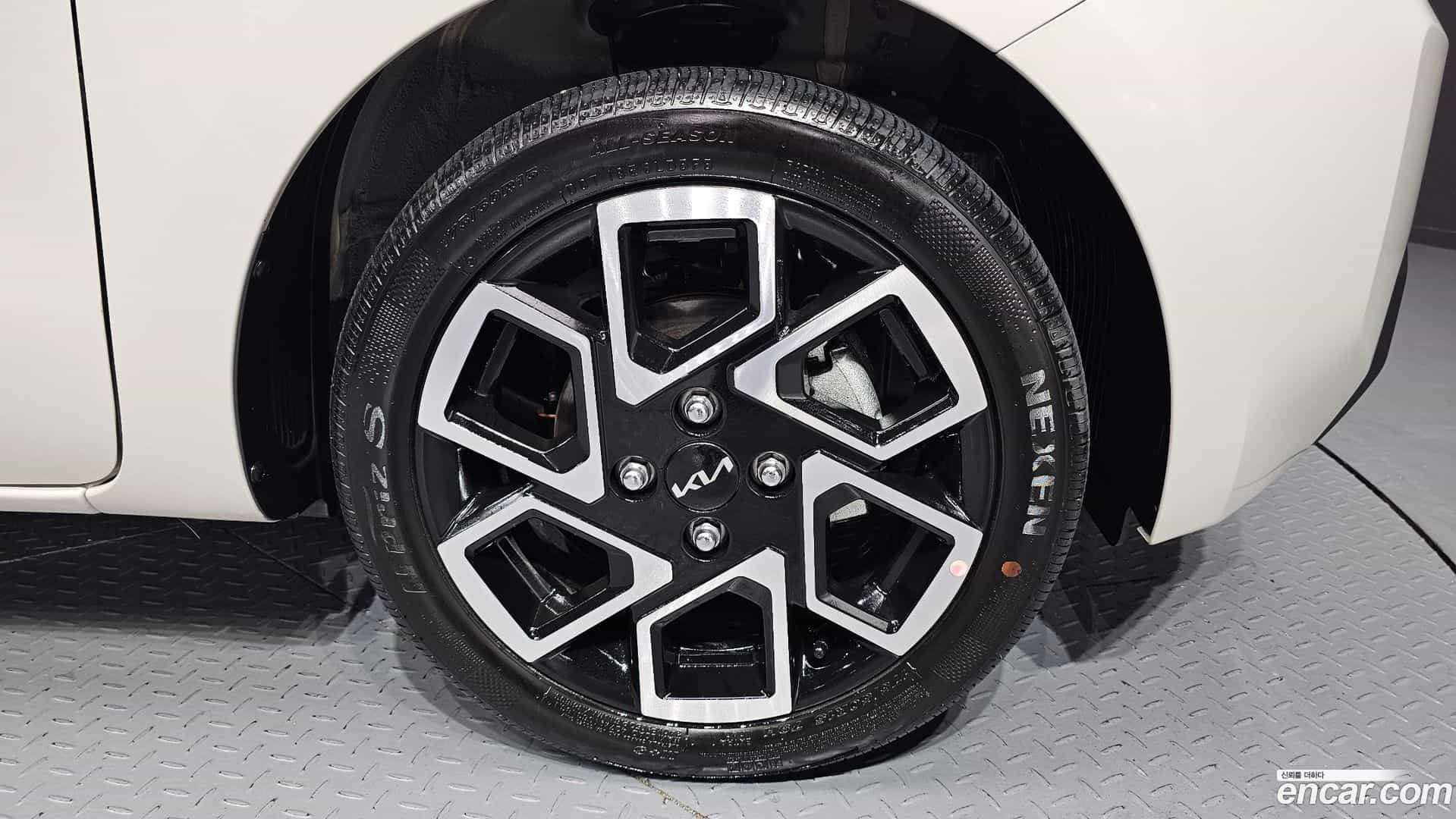 RAY Kia 2025.4-OUTER-031