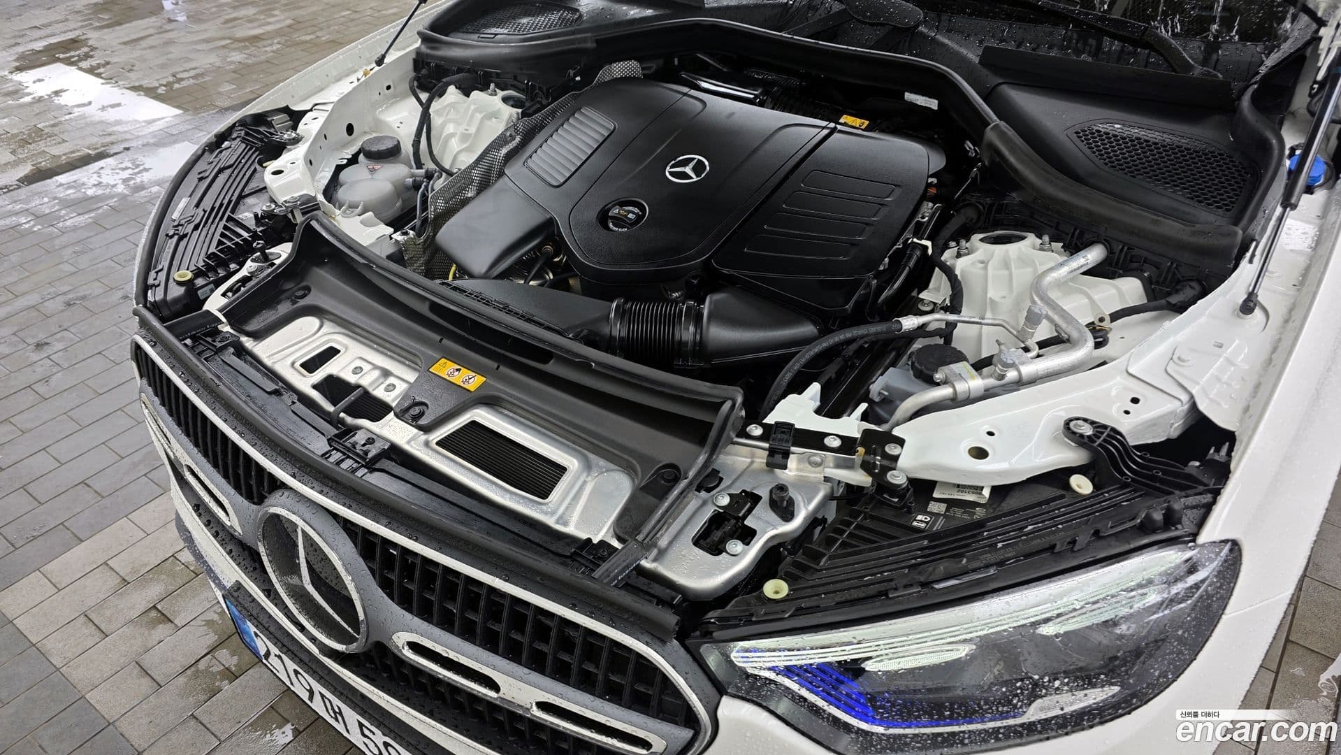 Main__Slider__Photo:GLC-Class Mercedes-Benz 2025.5-5