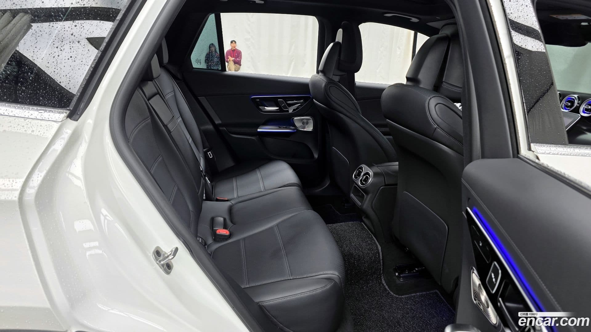 Main__Slider__Photo:GLC-Class Mercedes-Benz 2025.5-11