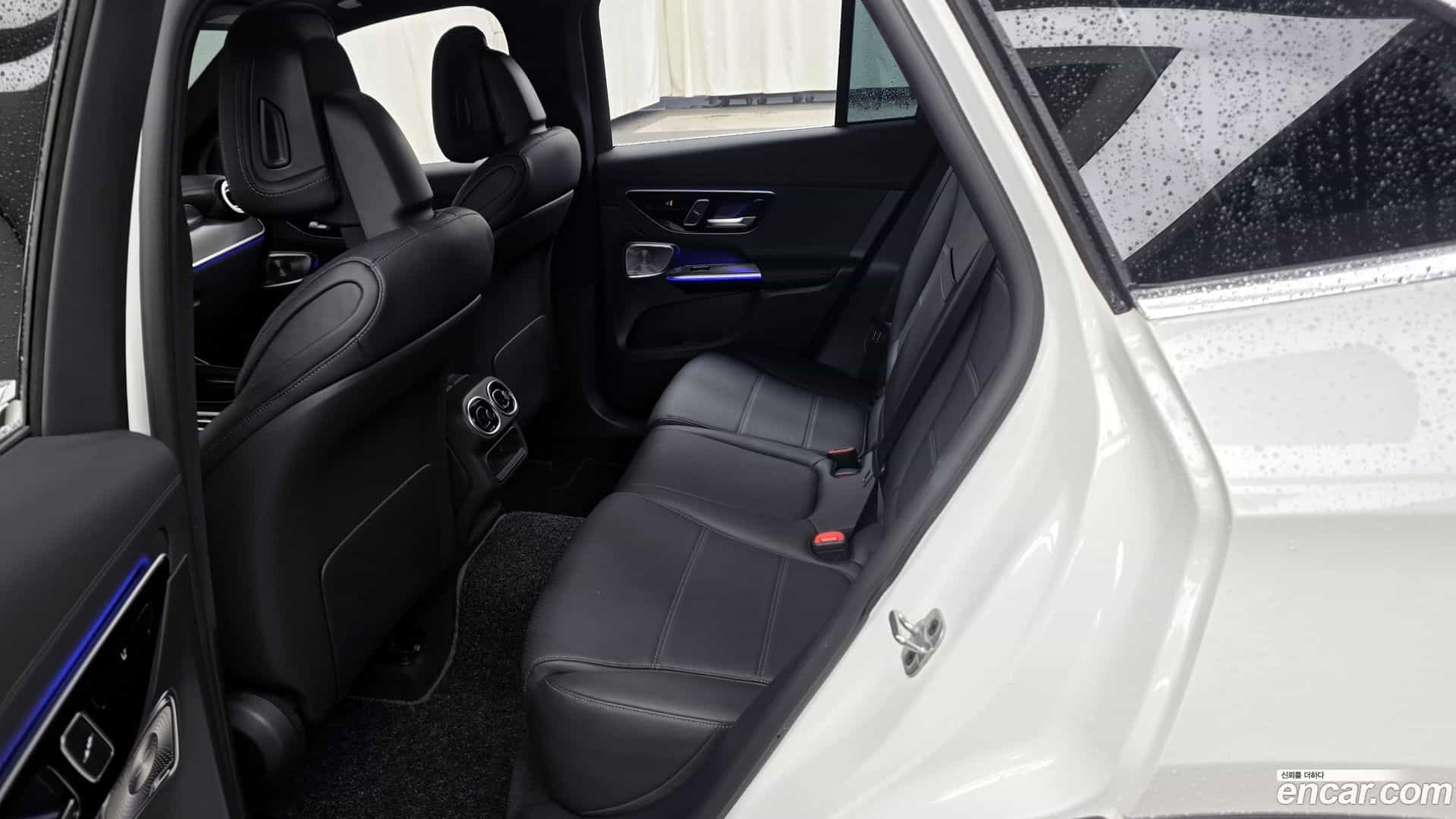 GLC-Class Mercedes-Benz 2025.5-INNER-036