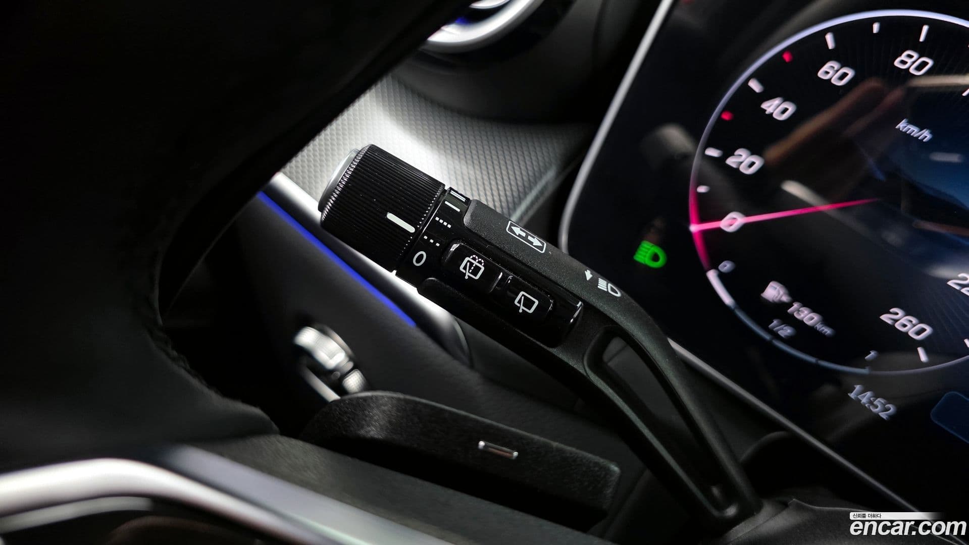 Main__Slider__Photo:GLC-Class Mercedes-Benz 2025.5-29