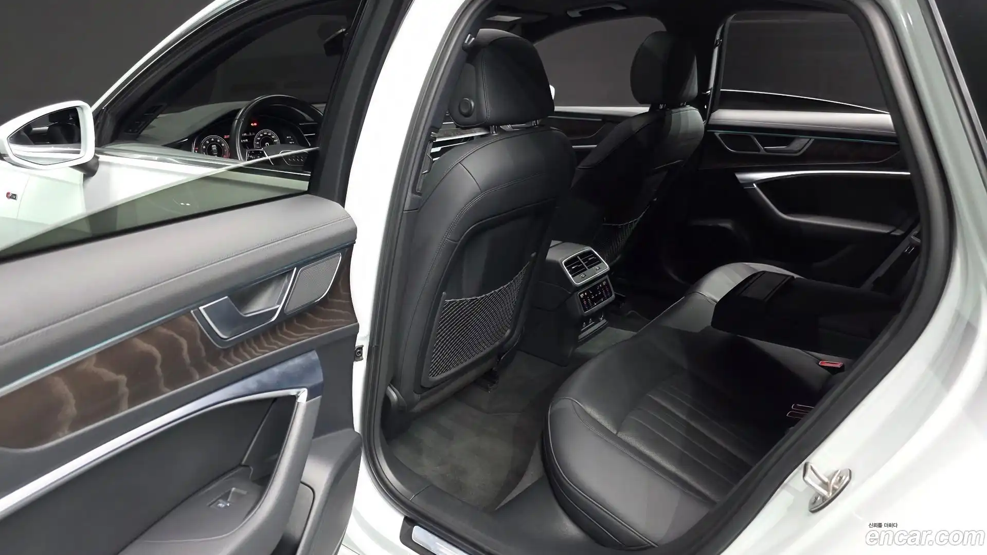 A6 Audi 2021.11-OPTION-016