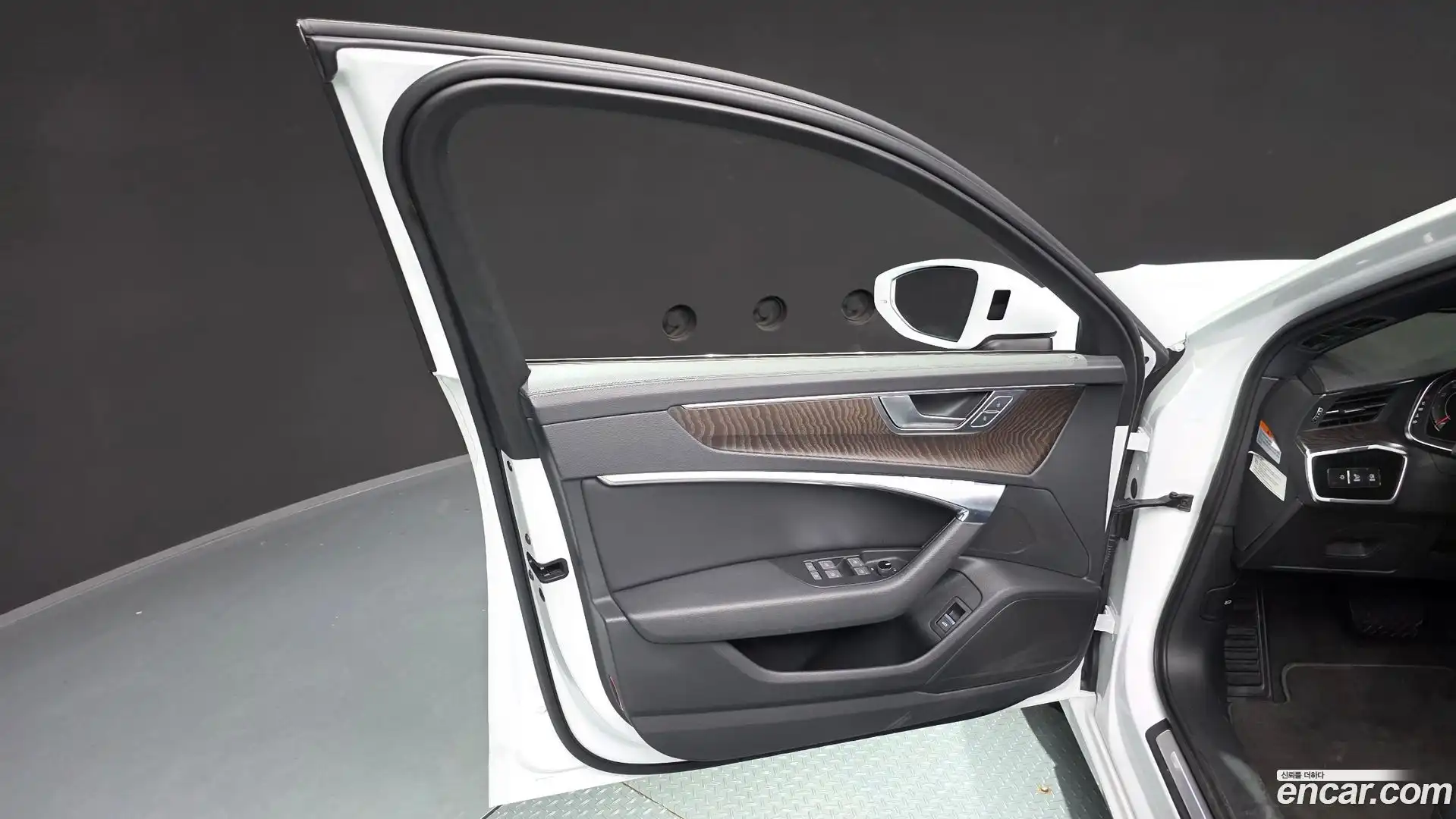 A6 Audi 2021.11-INNER-034