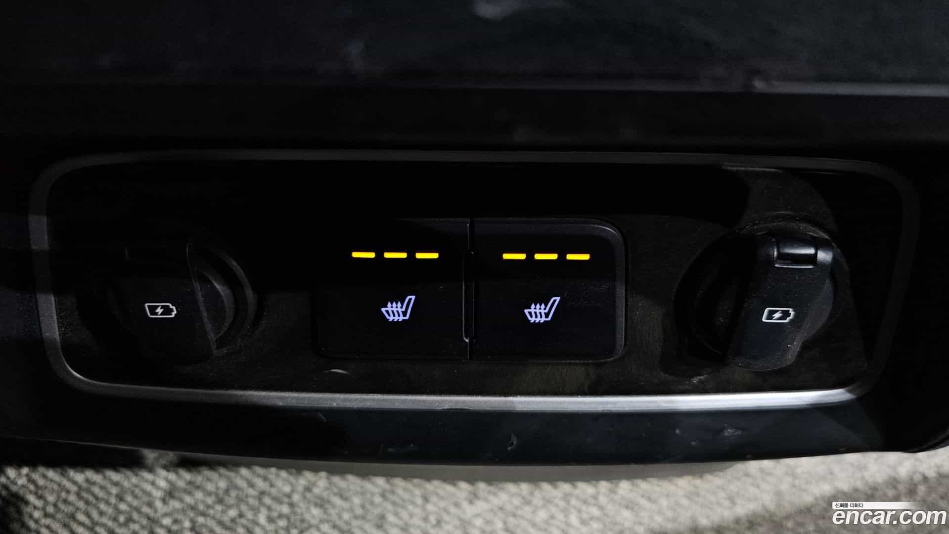 Starex Hyundai 2018.2-OPTION-021