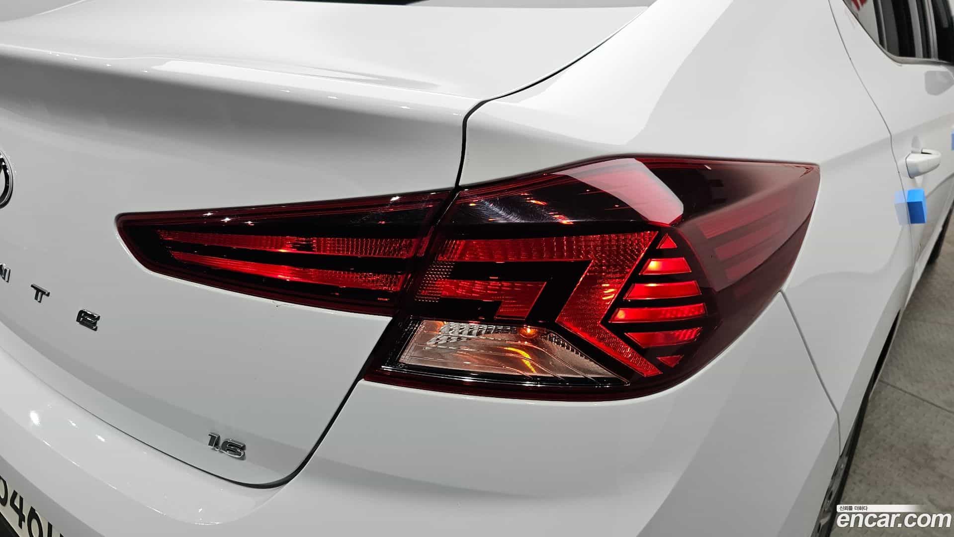 AVANTE Hyundai 2018.8-OUTER-033