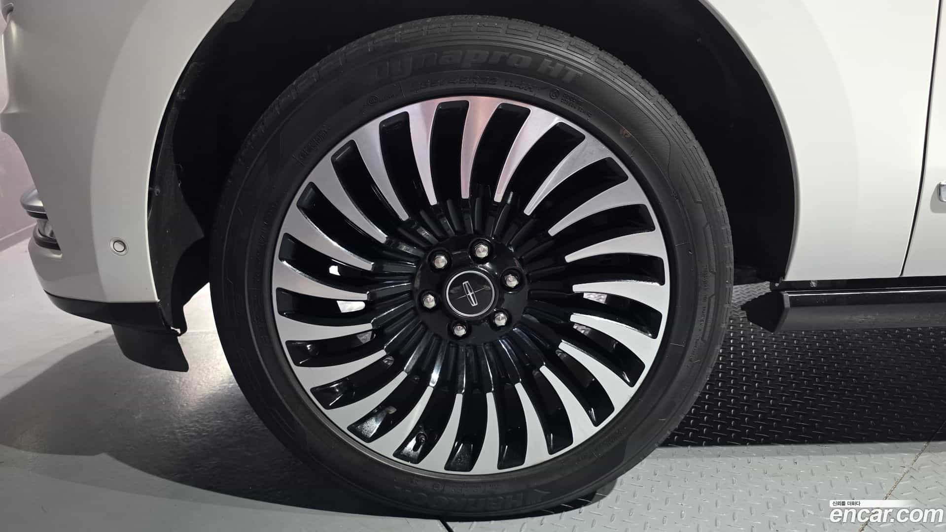 Navigator Lincoln 2020.9-OUTER-005