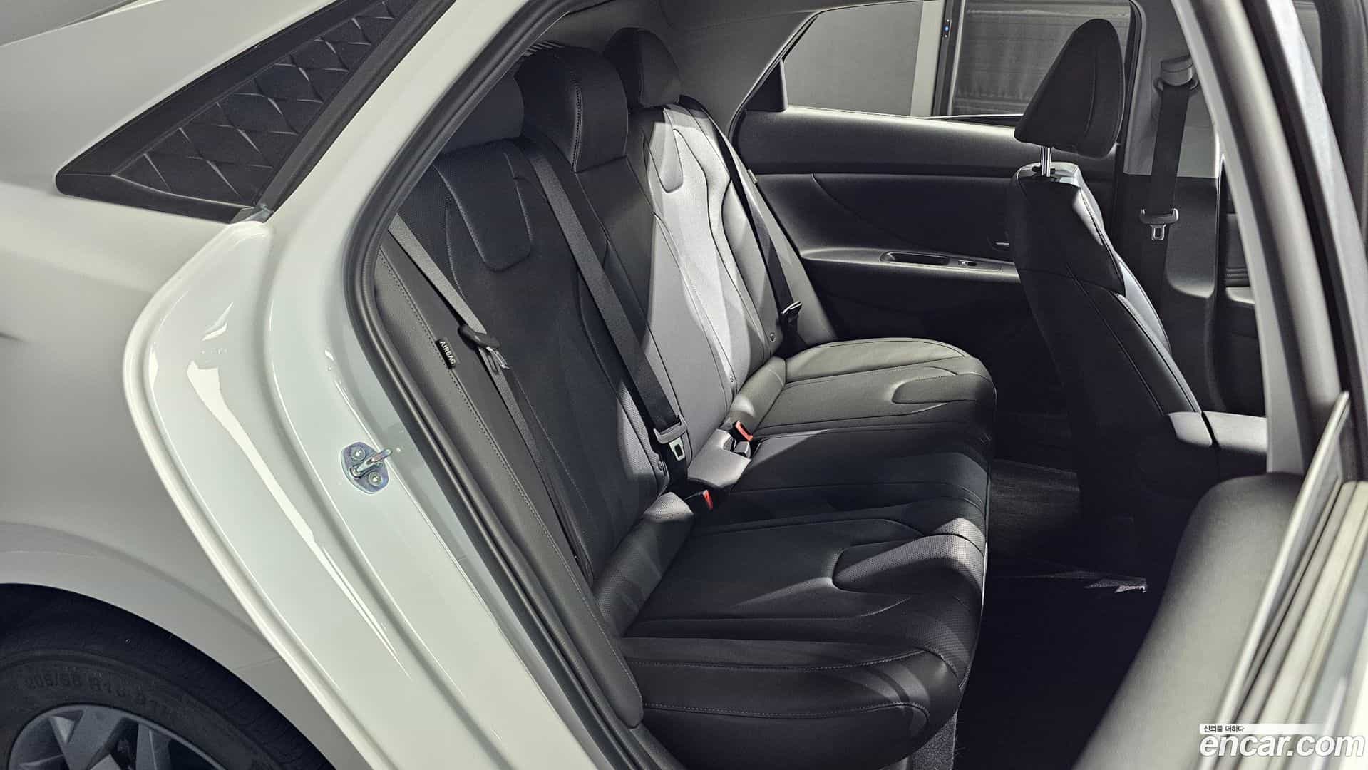 AVANTE Hyundai 2024.5-OPTION-016