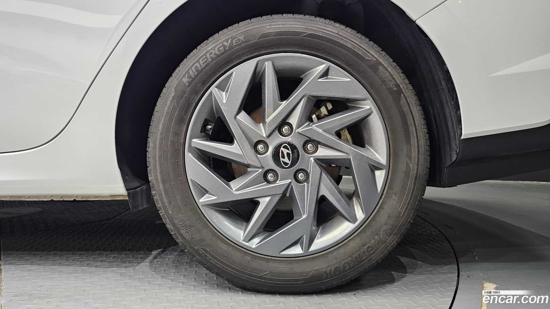 AVANTE Hyundai 2024.5-OUTER-031
