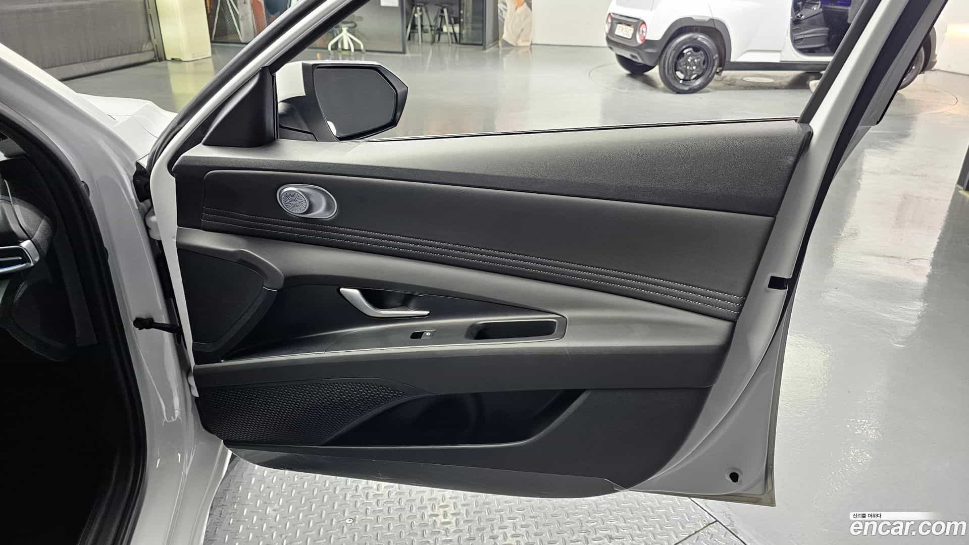 AVANTE Hyundai 2024.5-INNER-034