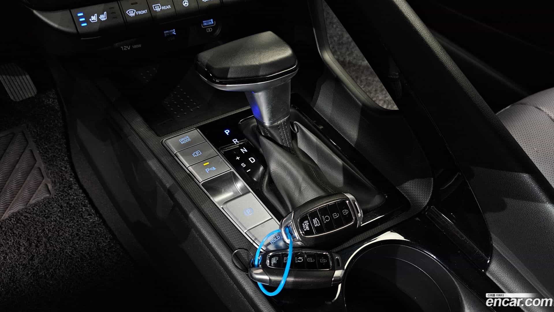 AVANTE Hyundai 2020.5-INNER-009