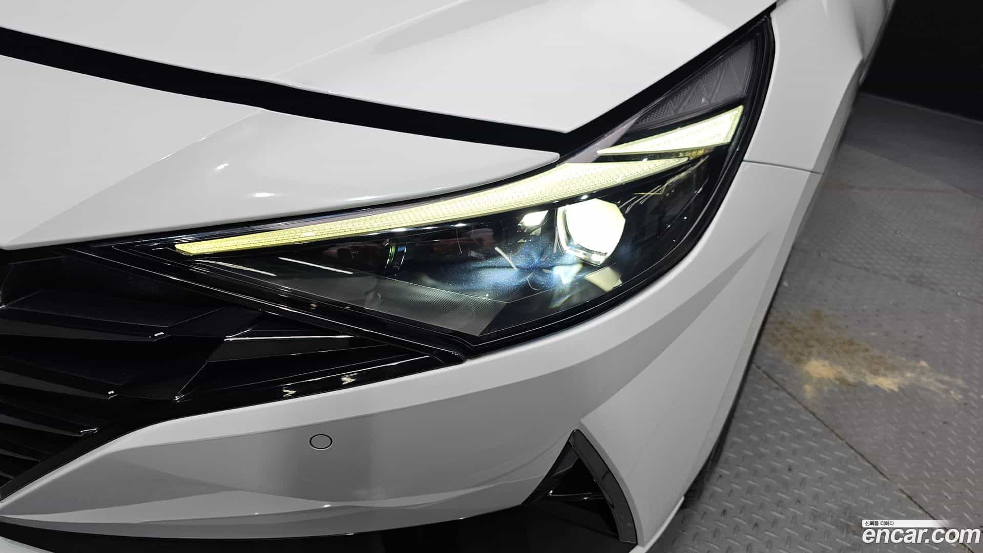 AVANTE Hyundai 2020.5-OUTER-032